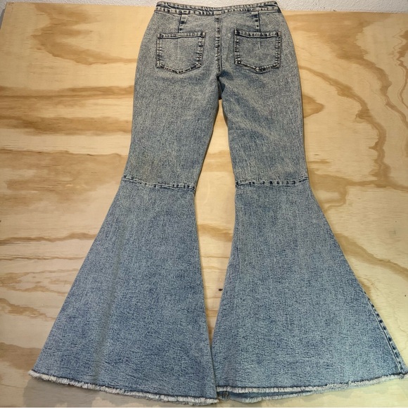 Three Bird Nest Bell Bottom Flare Leg Jeans Blue Denim Women's Size L - Picture 6 of 8